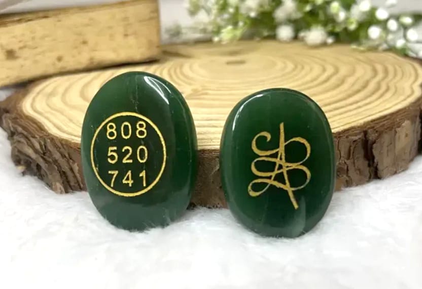 LUCKY STONE  JADE ZIBU COIN